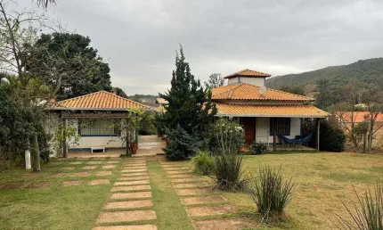 Sítio à venda em igarapé mg: 06 quartos, suíte, jacuzzi, churrasqueira, pomar!!