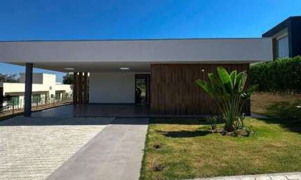 Casa á venda de alto padrão no Condomínio Residencial Granville em Igarapé MG!