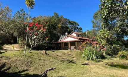Vendo chácara com 6.500m² em itatiaiuçu com excelente localização!
