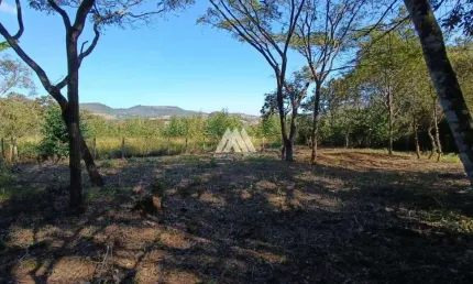 Vendo chácara com 980m² em itatiaiuçu com excelente localização!