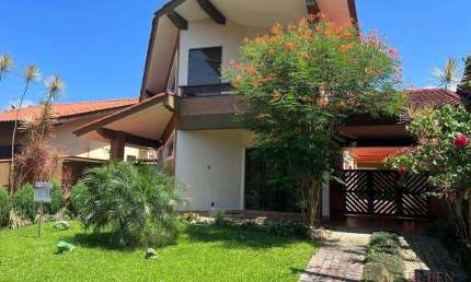 Sobrado com 2 dormitórios à venda, 204 m² por R$ 1.540.000 - Centro - Bertioga/SP