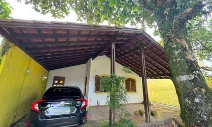 Casa com 4 dormitórios para alugar por R$ 3.500,00/mês - Centro - Bertioga/SP