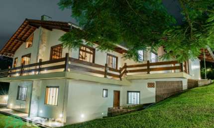 Casa com 4 quartos à venda no Pomeranos, Timbó  por R$ 1.700.000