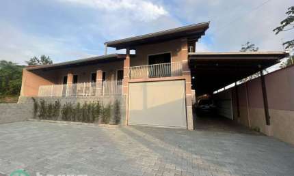 Casa com 4 quartos à venda em Benedito, Indaial , 350 m2 por R$ 920.000