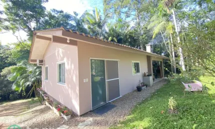 Casa com 2 quartos para alugar no Estradinha, Indaial , 78 m2 por R$ 1.700