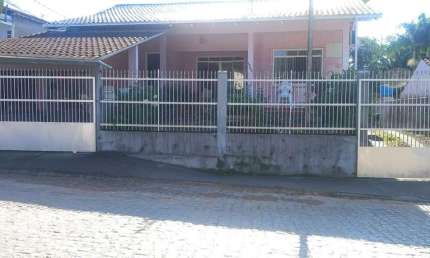 Casa com 5 quartos à venda no Carijós, Indaial  por R$ 770.000