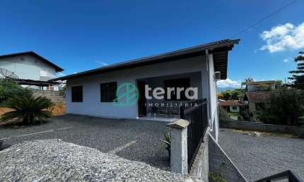 Casa com 4 quartos à venda no Quintino, Timbó , 198 m2 por R$ 795.000