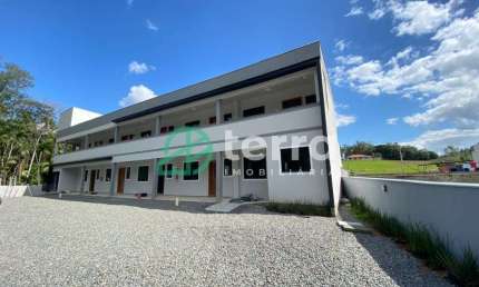 Apartamento com 1 quarto para alugar no Estrada das Areias, Indaial , 30 m2 por R$ 950