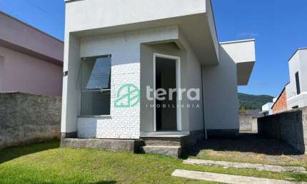 Casa com 2 quartos à venda no Warnow, Indaial  por R$ 280.000