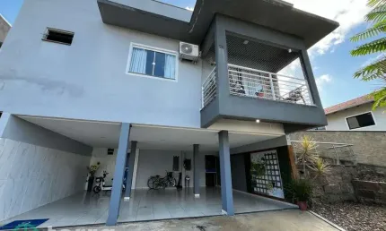 Casa com 3 quartos à venda em Das Capitais, Timbó , 182 m2 por R$ 1.200.000