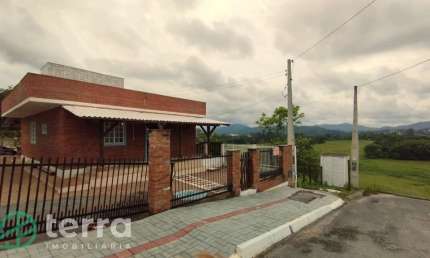 Casa com 3 quartos à venda no Arapongas, Indaial , 137 m2 por R$ 395.000