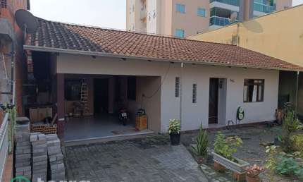 Casa com 2 quartos à venda no Nações, Indaial , 98 m2 por R$ 450.000