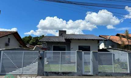 Casa com 2 quartos à venda no Warnow, Indaial  por R$ 535.588