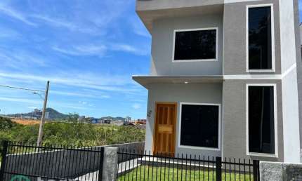 Casa com 2 quartos à venda em Benedito, Indaial , 77 m2 por R$ 420.000