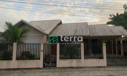 Casa com 3 quartos à venda no Tapajós, Indaial , 156 m2 por R$ 830.000