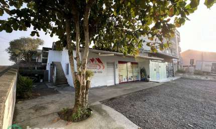 Casa comercial com 1 sala à venda no Araponguinhas, Timbó , 172 m2 por R$ 500.000