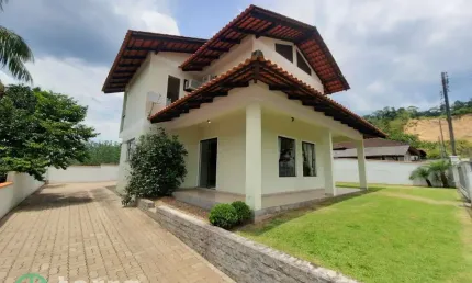 Casa com 3 quartos à venda no Centro, Rodeio , 173 m2 por R$ 620.000