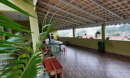 Casa com 4 quartos à venda na Escola Agrícola, Blumenau , 242 m2 por R$ 550.000