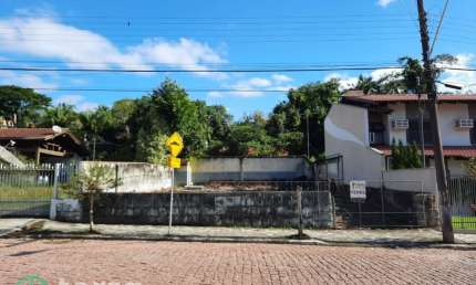Terreno comercial à venda no Centro, Indaial  por R$ 380.000