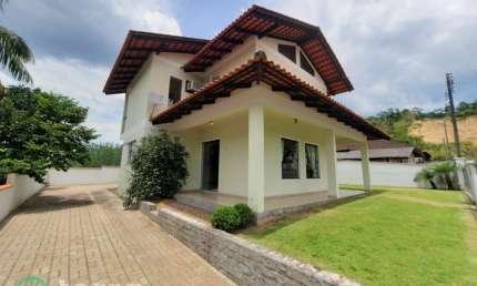 Casa com 3 quartos à venda no Centro, Rodeio , 173 m2 por R$ 620.000