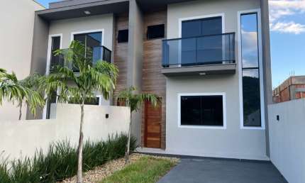 Sobrado com 3 dormitórios à venda, 99 m² por R$ 500.000 - Forquilhas  Lisboa 3 - São José/SC