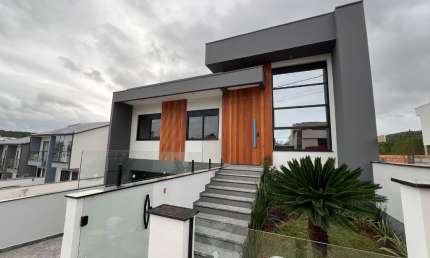 Casa espetacular com 195 m², com uma construção de alto padrão