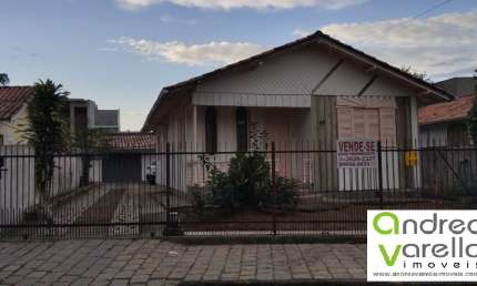 Ampla Casa Mista no bairro Vila Moema – Tubarão – SC