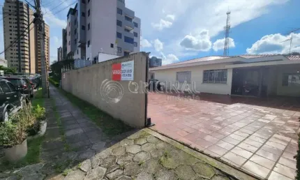 Terreno à venda na Rua Peru, 101, Bacacheri, Curitiba