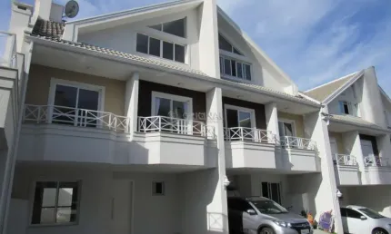 Casa em condomínio fechado com 4 quartos para alugar na Rua Jerônimo de Albuquerque Maranhão, 108, São Braz, Curitiba