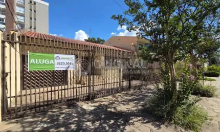 Casa comercial com 8 salas para alugar na Rua Jornalista Caio Machado, 177, Santa Quitéria, Curitiba