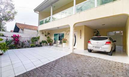 Casa Sobrado à venda com piscina, 5 quarto(s),  sendo 5 suíte(s)  no bairro Beira Mar, 200 metros da praia, Peruíbe-SP