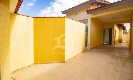 Casa térrea à venda , 2 quarto(s),  sendo 1 suíte(s)  no bairro são joão batista 2, 1500 metros da praia, peruíbe-sp
