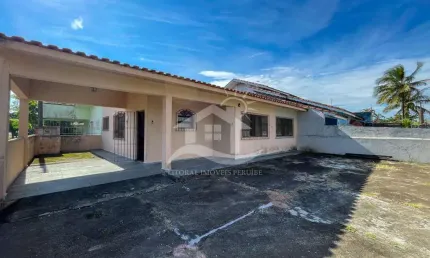 Casa Térrea à venda , 2 quarto(s),  sendo 1 suíte(s)  no bairro Stella Maris, 800 metros da praia, Peruíbe-SP