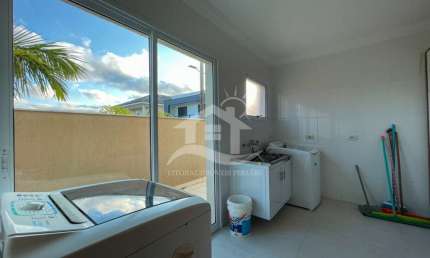 Casa Sobrado à venda , 5 quarto(s),  sendo 5 suíte(s)  no bairro Bougainville Residencial IV, 1000 metros da praia, Peruíbe-SP