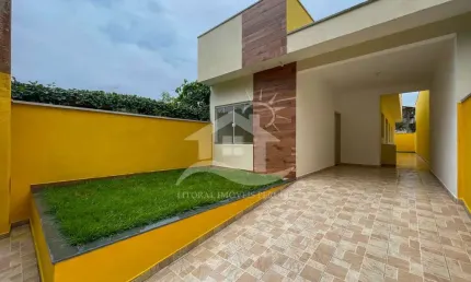 Casa Térrea à venda , 3 quarto(s),  sendo 1 suíte(s)  no bairro Jardim Veneza, 2500 metros da praia, Peruíbe-SP