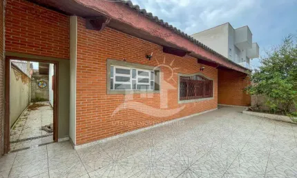 Casa térrea à venda , 3 quarto(s),  sendo 1 suíte(s)  no bairro parque turistico, 300 metros da praia, peruíbe-sp