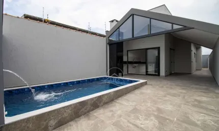 Casa térrea à venda com piscina, 2 quarto(s),  sendo 1 suíte(s)  no bairro park daville, 2000 metros da praia, peruíbe-sp