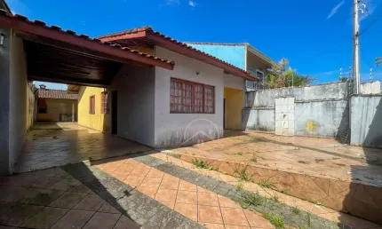 Casa Térrea com Edícula à venda , 3 quarto(s),  sendo 1 suíte(s)  no bairro Oasis, 900 metros da praia, Peruíbe-SP