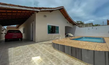 Casa Térrea à venda com piscina, 3 quarto(s),  sendo 1 suíte(s)  no bairro Cidade Nova Peruíbe, 800 metros da praia, Peruíbe-SP