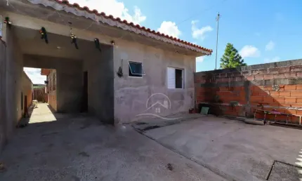 Casa Térrea à venda , 2 quarto(s),  sendo 1 suíte(s)  no bairro Flora Rica, 2 metros da praia, Peruíbe-SP