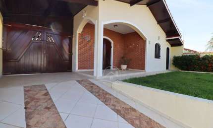 Casa Térrea à venda , 3 quarto(s),  sendo 2 suíte(s)  no bairro Oasis, 650 metros da praia, Peruíbe-SP