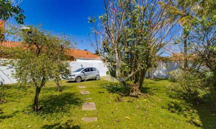 Casa Assobradada à venda com piscina, 4 quarto(s),  sendo 1 suíte(s)  no bairro Turístico, 50 metros da praia, Peruíbe-SP