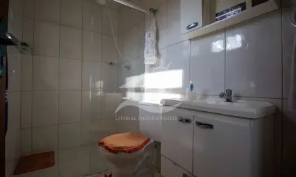 Casa Térrea com piscina à venda com piscina, 4 quarto(s),  sendo 2 suíte(s)  no bairro Estância São Marcos, 7 metros da praia, Peruíbe-SP