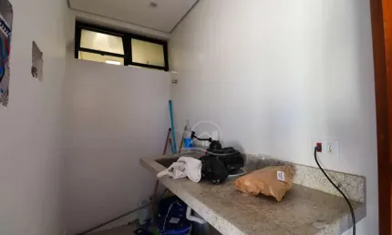 Casa Térrea com piscina à venda com piscina, 3 quarto(s),  sendo 1 suíte(s)  no bairro São João Batista, 250 metros da praia, Peruíbe-SP