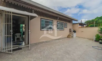 Casa Casa com edícula à venda , 4 quarto(s),  sendo 4 suíte(s)  no bairro Cidade Nova Peruíbe, 0 metros da praia, Peruíbe-SP