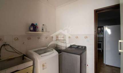 Casa Térrea à venda com piscina, 3 quarto(s),  sendo 1 suíte(s)  no bairro Ribamar, 800 metros da praia, Peruíbe-SP