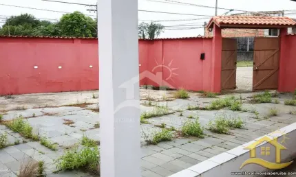 Casa Térrea à venda , 4 quarto(s),  sendo 4 suíte(s)  no bairro Maria Helena Novaes, 600 metros da praia, Peruíbe-SP