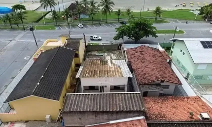 Casa Térrea à venda , 4 quarto(s),  sendo 2 suíte(s)  no bairro Stella Maris, 0 metros da praia, Peruíbe-SP