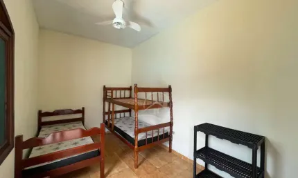 Casa Térrea à venda com piscina, 3 quarto(s),  sendo 1 suíte(s)  no bairro Ribamar, 300 metros da praia, Peruíbe-SP