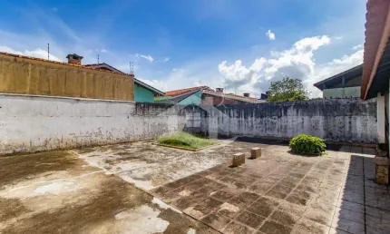 Casa Térrea à venda , 3 quarto(s),  sendo 1 suíte(s)  no bairro Stella Maris, 1200 metros da praia, Peruíbe-SP